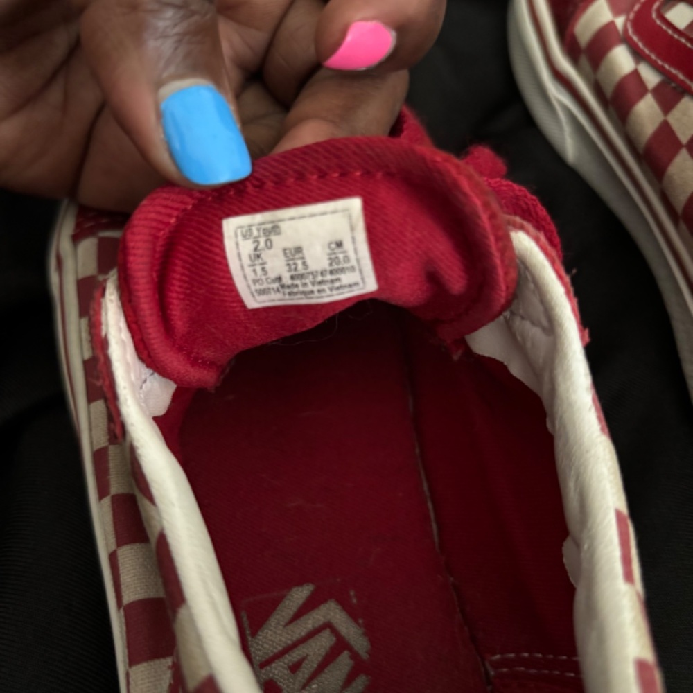Vans - Picture 4 of 4